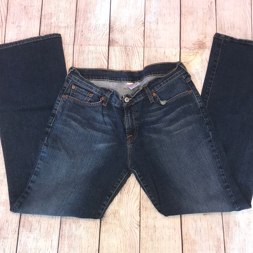 Lucky brand dungarees Midrise Flare Reg Length 32